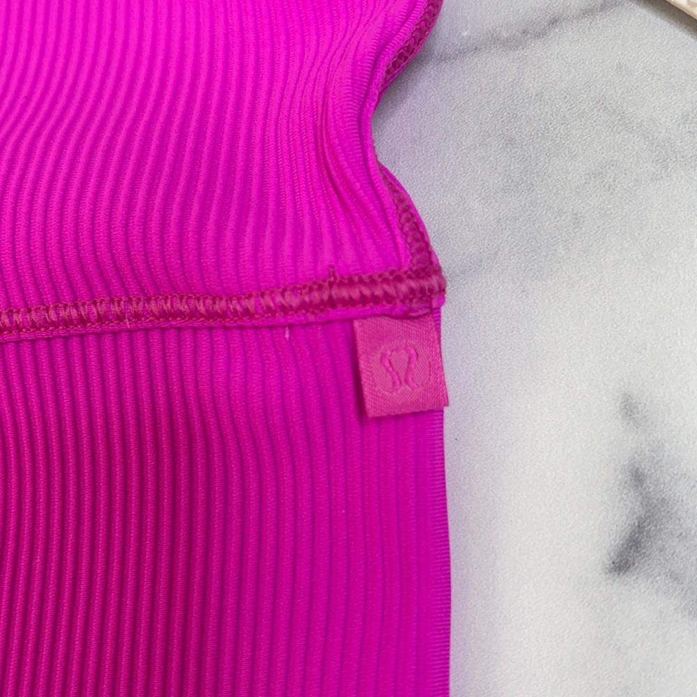 Lululemon Power Pivot Tank *Rib RARE COLOR - Picture 4 of 11